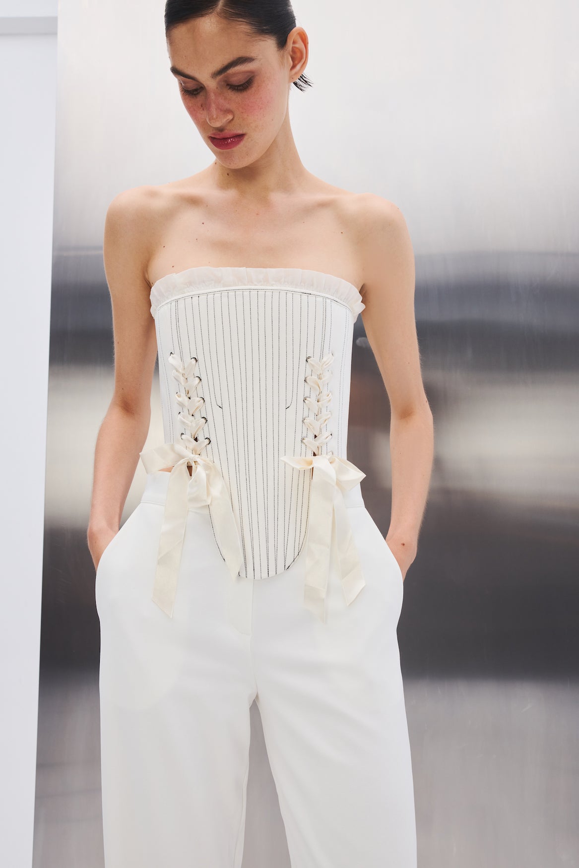 Marie Korse/Ekru Crop Set