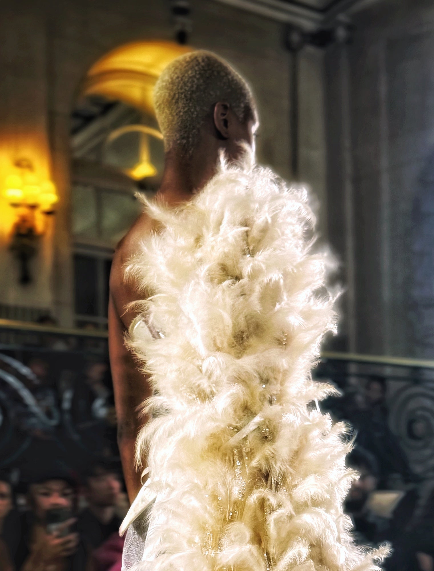 Samantha Tüylü Kol Aksesuarı