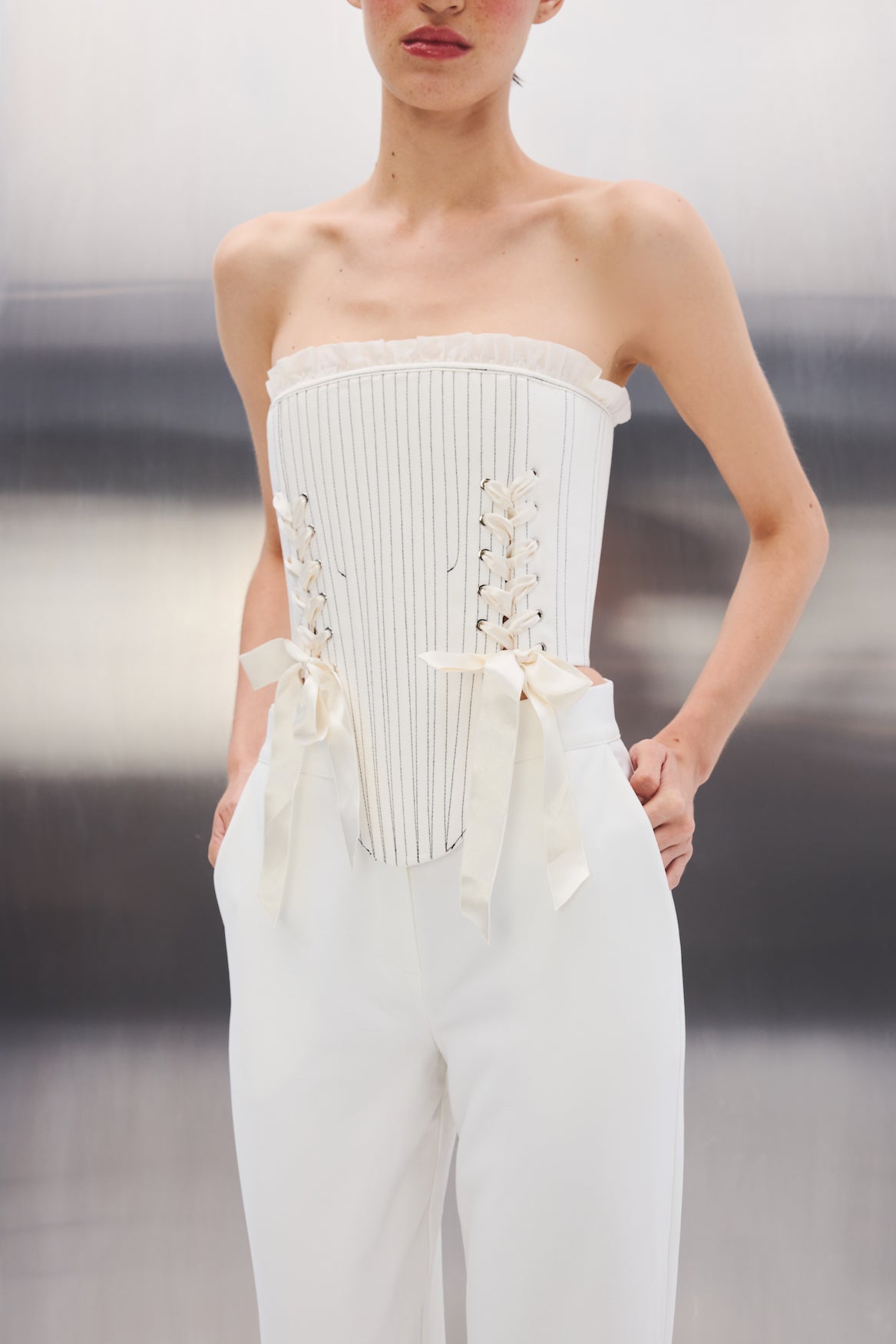 Marie Korse/Ekru Crop Set