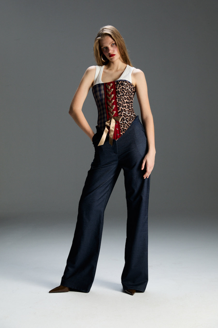 Robin Korse Askılı Set