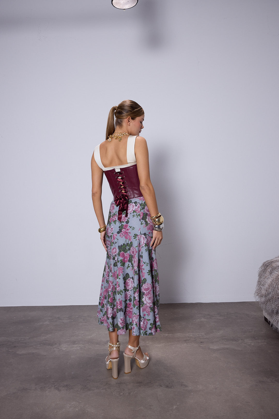 Daphne Korse Set